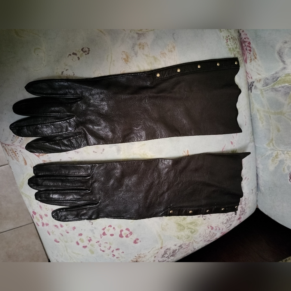 Gucci  Gloves ✨